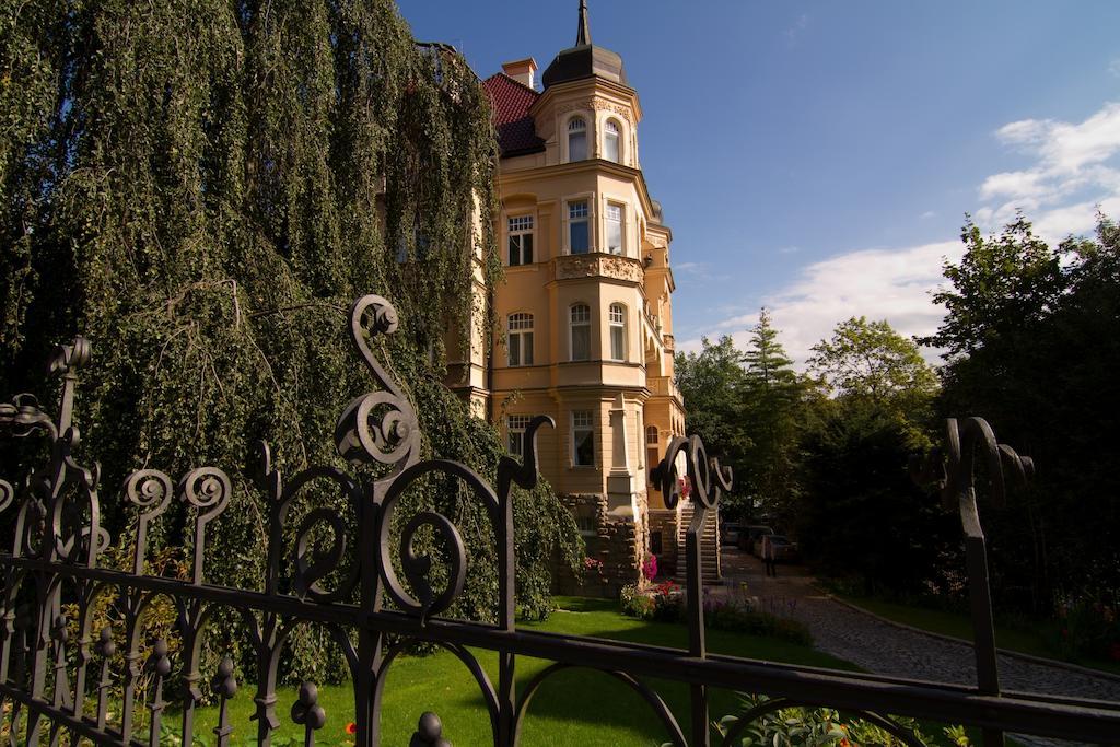 Apartmany Villa Liberty カルロヴィ・ヴァリ エクステリア 写真